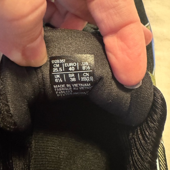 ASICS GEL-KAYANO 30, size 8.5 US - Picture 7 of 10